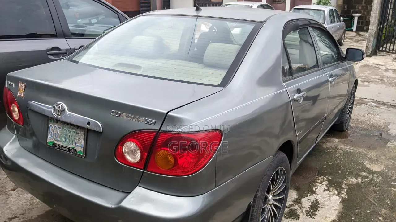 Toyota Corolla LE 2004 Green