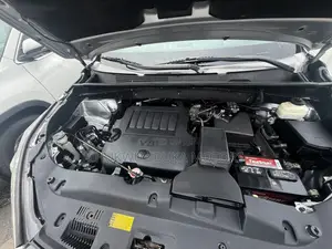 Toyota Highlander Limited V6 4x4 (3.5L 6cyl 6A) 2016 Silver