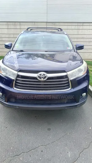 Toyota Highlander XLE 4dr SUV AWD (3.5L 6cyl 6A) 2014 Blue