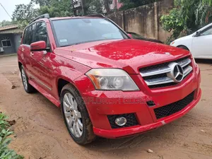 Mercedes-Benz GLK-Class 2010 Red