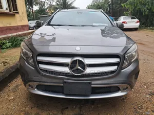 Mercedes-Benz GLA 250 2017 Gray