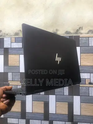 Laptop HP Envy X360 13z 8GB AMD Ryzen 5 SSD 256GB