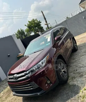 Toyota Highlander XLE V6 4x4 (3.5L 6cyl 6A) 2016 Brown