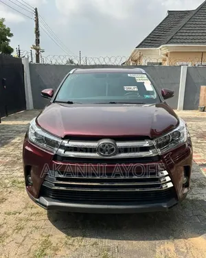 Toyota Highlander XLE V6 4x4 (3.5L 6cyl 6A) 2016 Brown