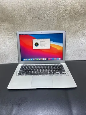 Laptop Apple MacBook Air 2017 8GB Intel Core i7 SSD 128GB