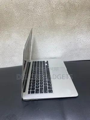 Laptop Apple MacBook Air 2017 8GB Intel Core i7 SSD 128GB