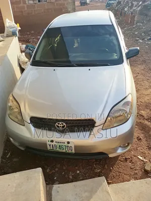 Toyota Matrix Hatchback FWD (1.8L 4cyl 5M) 2006 Silver