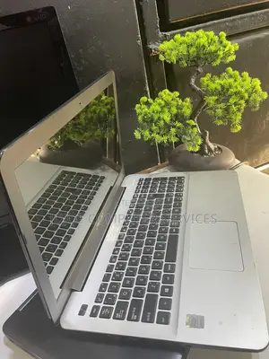 Laptop Asus X555LA 8GB Intel Core i7 HDD 500GB
