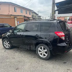 Toyota RAV4 2010 Black