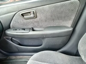 Toyota Camry Gracia 2000 Silver