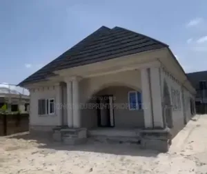 3bdrm Bungalow in Ubogo Udu, Warri for sale