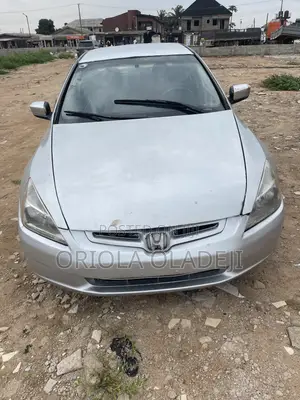 Honda Accord Automatic 2005 Silver