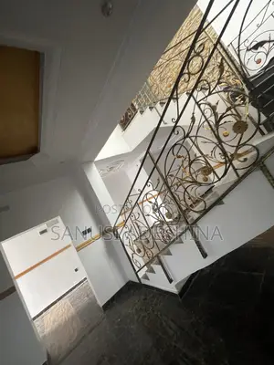 3bdrm Block of Flats in Mabushi,Fct Abuja for rent