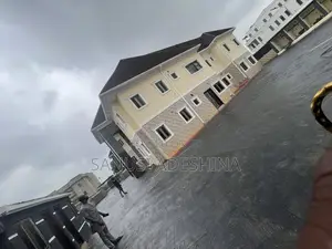 3bdrm Block of Flats in Mabushi,Fct Abuja for rent