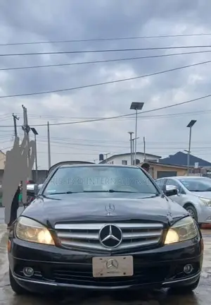 Mercedes-Benz C300 2008 Gray