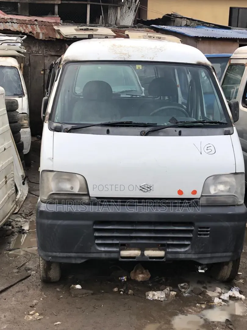 Suzuki Every 2010