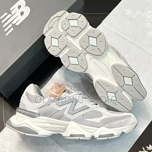 Original Luxury New Balance Qr7 Sneakers