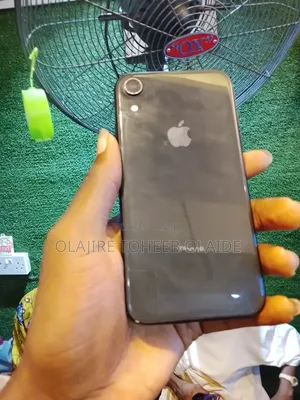 Apple iPhone XR 64 GB Black