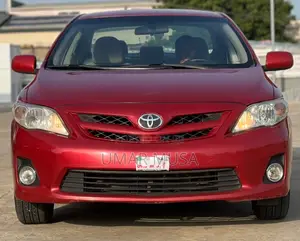 Toyota Corolla LE 4dr Sedan (1.8L 4cyl 4A) 2013 Red