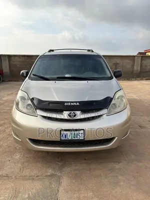 Toyota Sienna LE AWD 2006 Gold