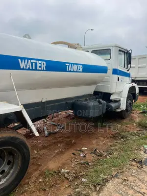 Mercedes-Benz Water Tanker