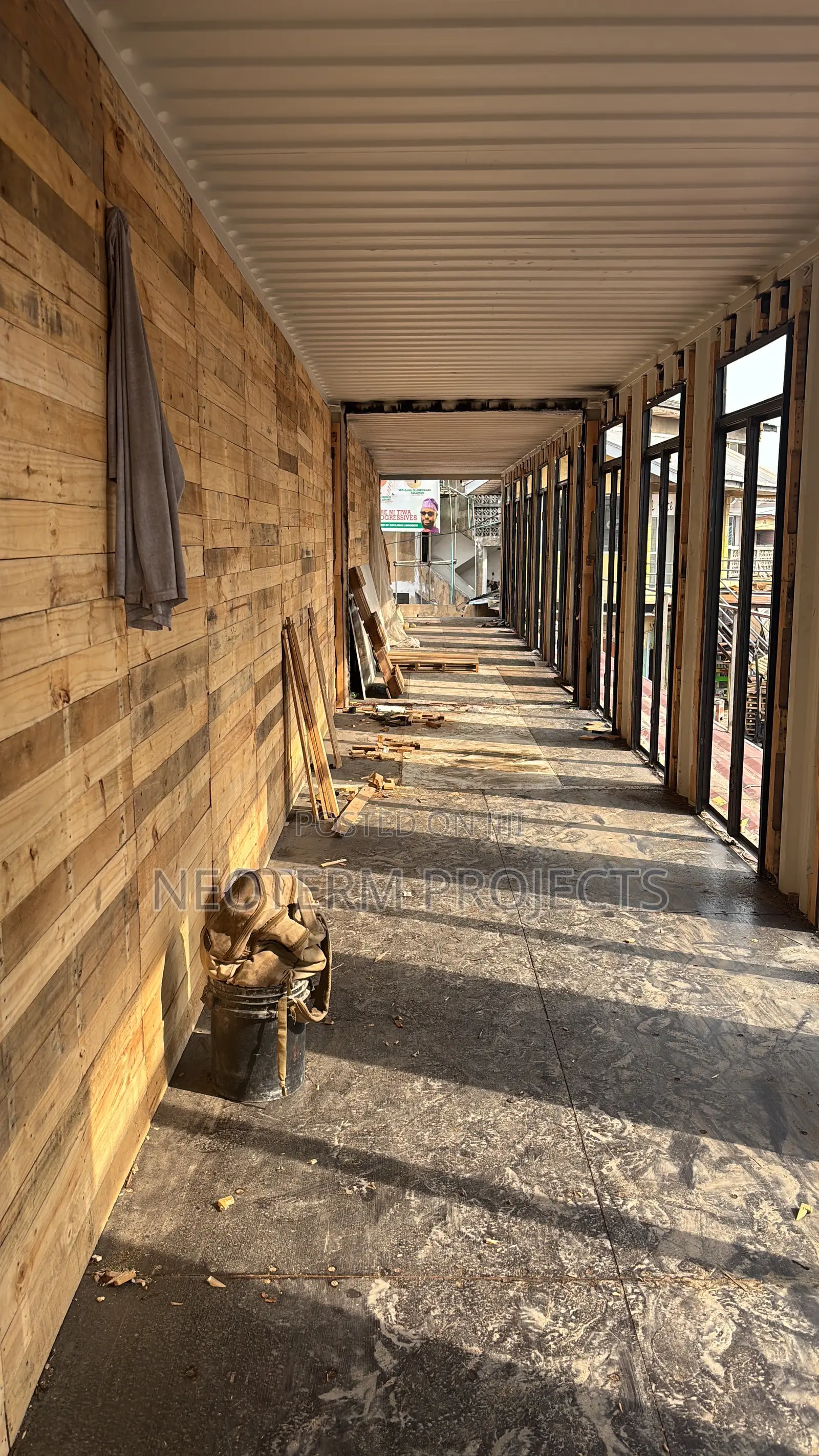 Insulate Container Interior