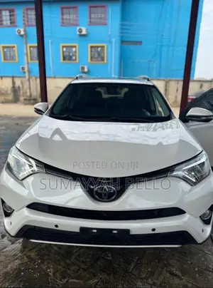 Toyota RAV4 Limited AWD (2.5L 4cyl 6A) 2016 White