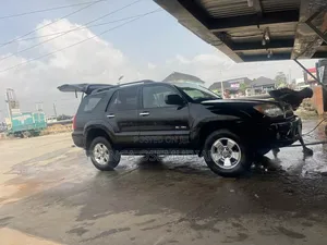Toyota 4-Runner 2006 Black