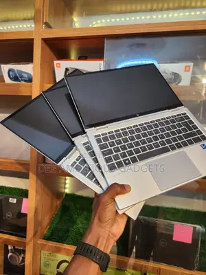 Laptop HP EliteBook 830 G8 32GB Intel Core i7 SSD 512GB