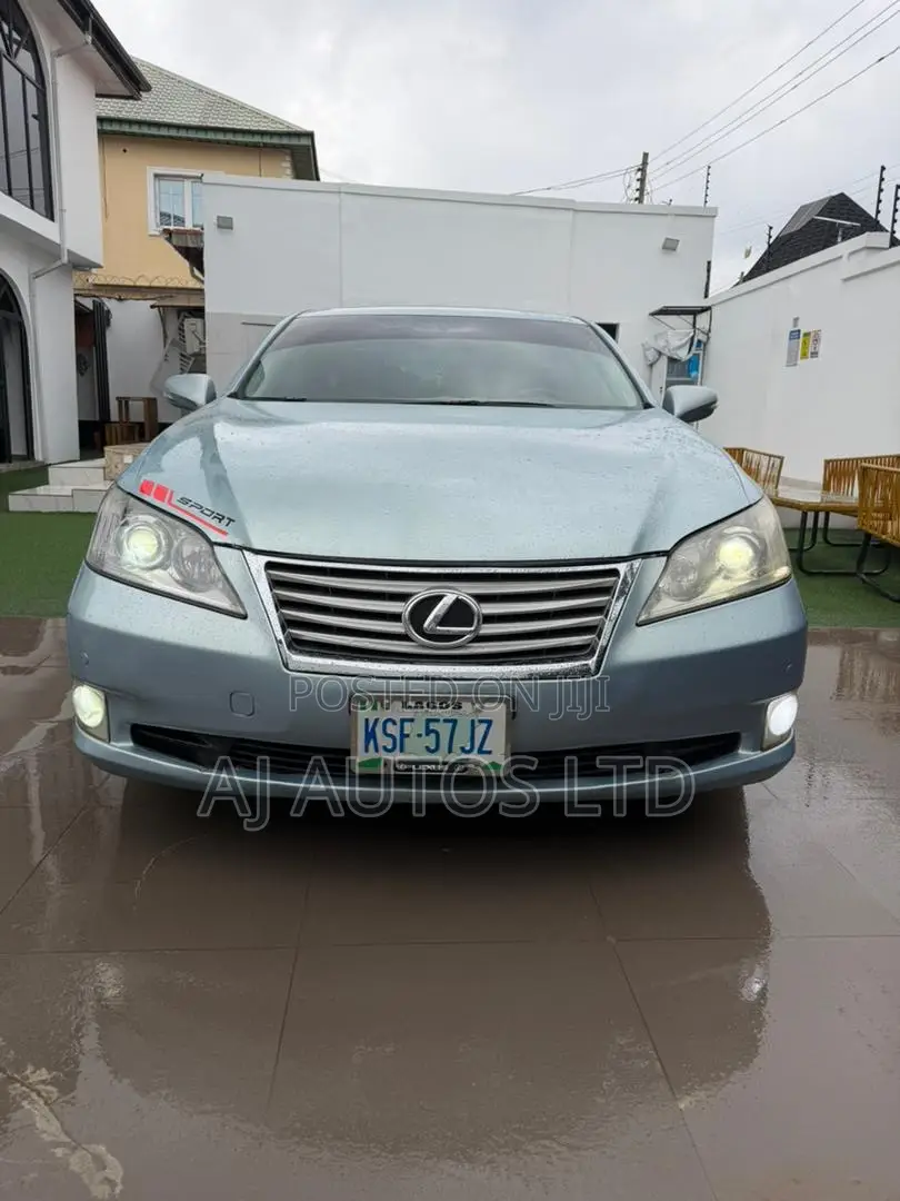 Lexus ES 350 2011 Blue