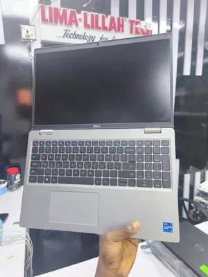 Laptop Dell Precision 3561 16GB Intel Core i7 SSD 512GB