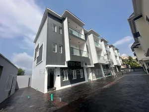 4bdrm Duplex in Royal Estate, Lekki Expressway for sale