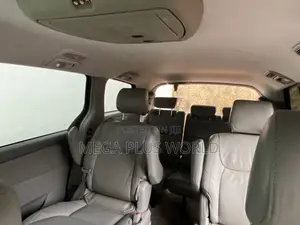 Toyota Sienna 2006 Silver