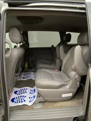 Toyota Sienna 2006 Silver