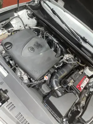 Toyota Avalon XLE FWD Sedan (3.5L V6 8A) 2019 White