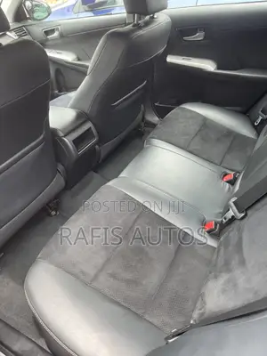 Toyota Camry SE V6 4dr Sedan (3.5L 6cyl 6A) 2012 Black