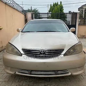 Toyota Camry 2006 Silver