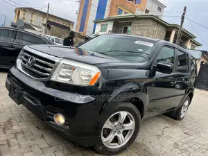 Honda Pilot Touring w/RES/Navi 4WD (3.5L 6cyl 5A) 2012 Black