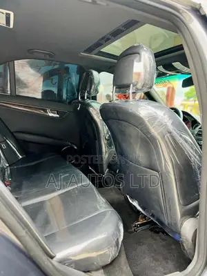 Mercedes-Benz C300 2009 Black