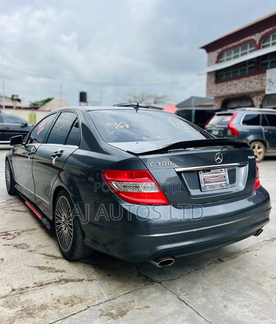 Mercedes-Benz C300 2009 Black