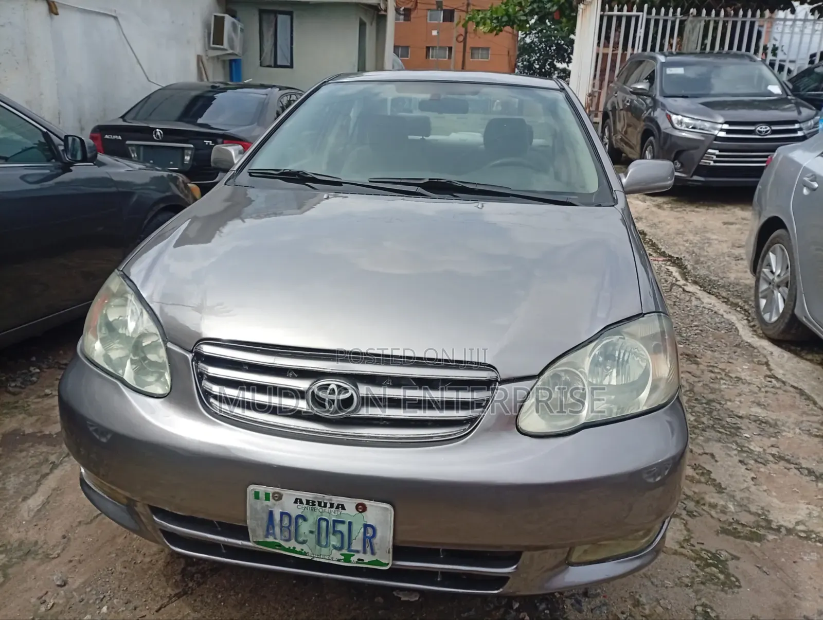 Toyota Corolla LE 2004 Gray