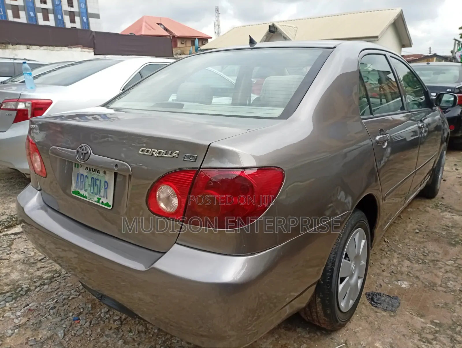 Toyota Corolla LE 2004 Gray