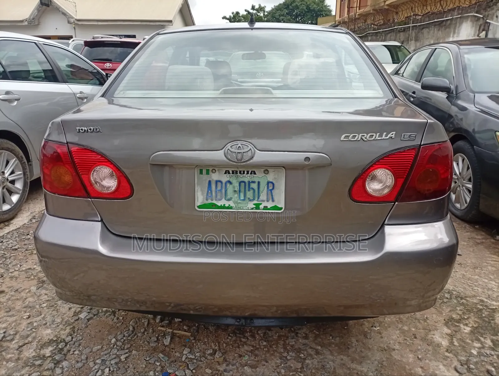 Toyota Corolla LE 2004 Gray