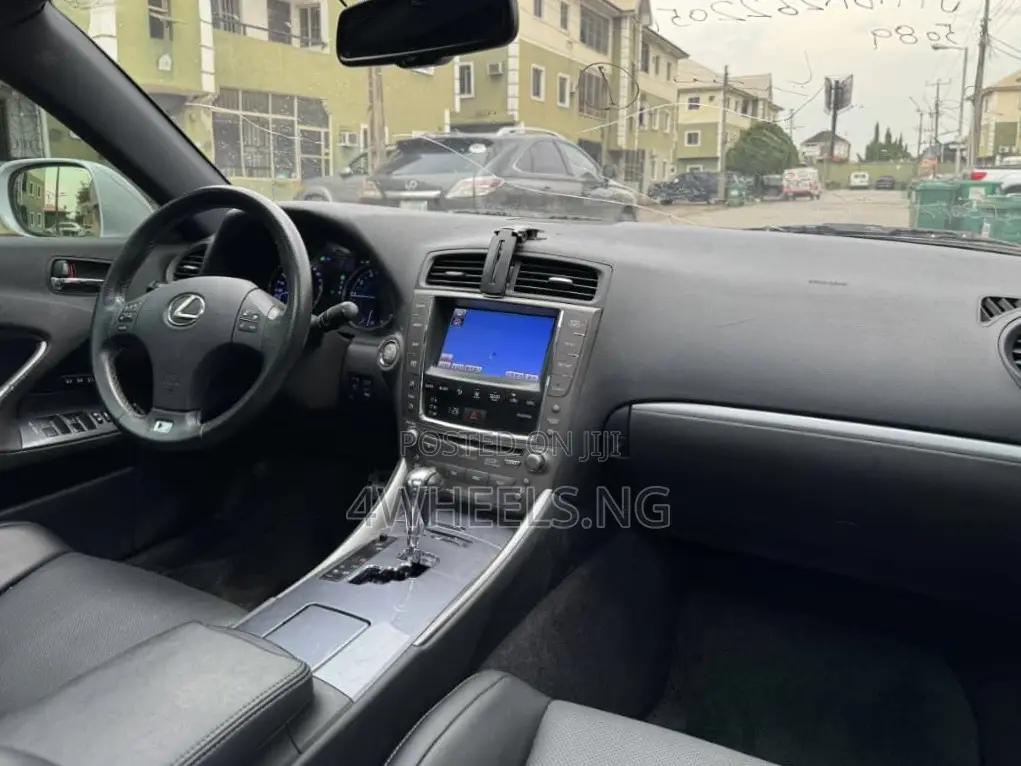 Lexus IS 250 Automatic 2012 Silver