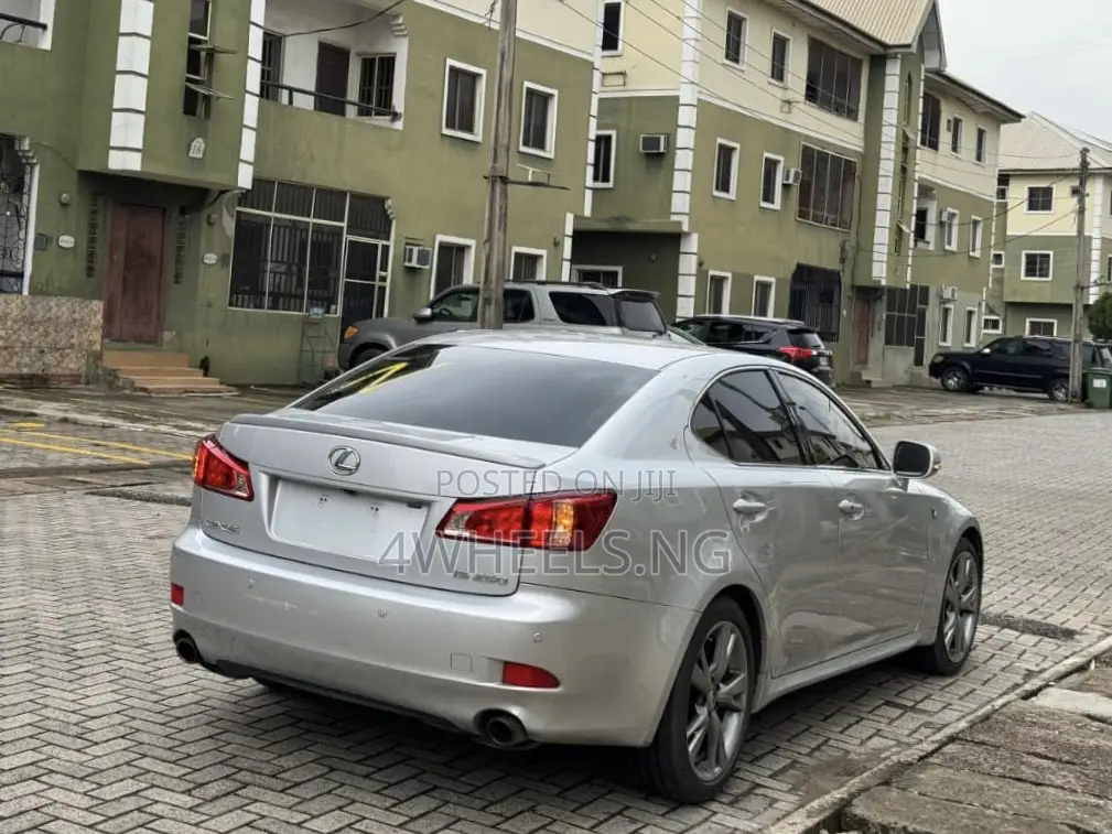 Lexus IS 250 Automatic 2012 Silver