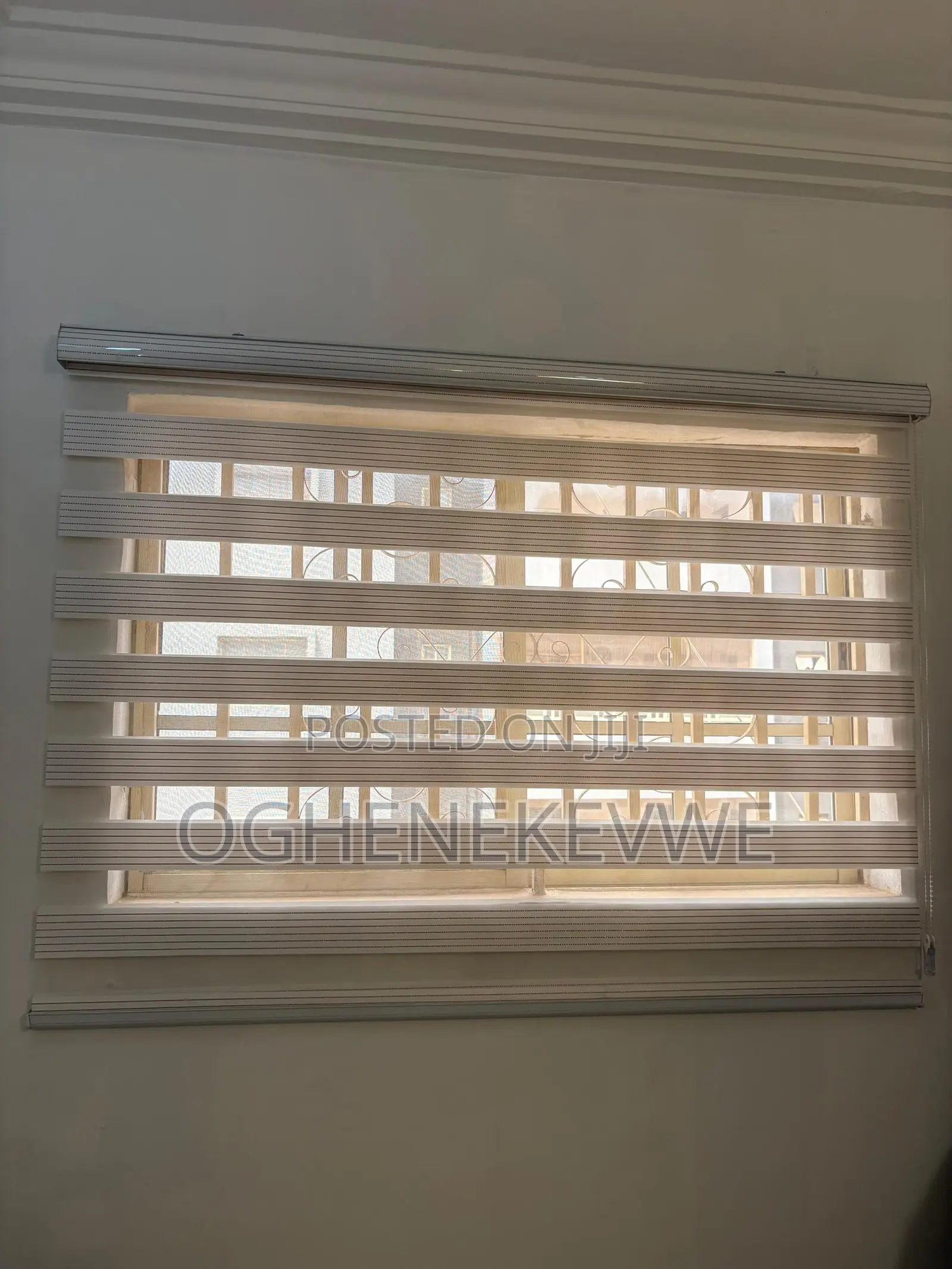 3 Sets Of Parlor Window Blind
