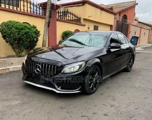 Mercedes-Benz C300 2015 Black