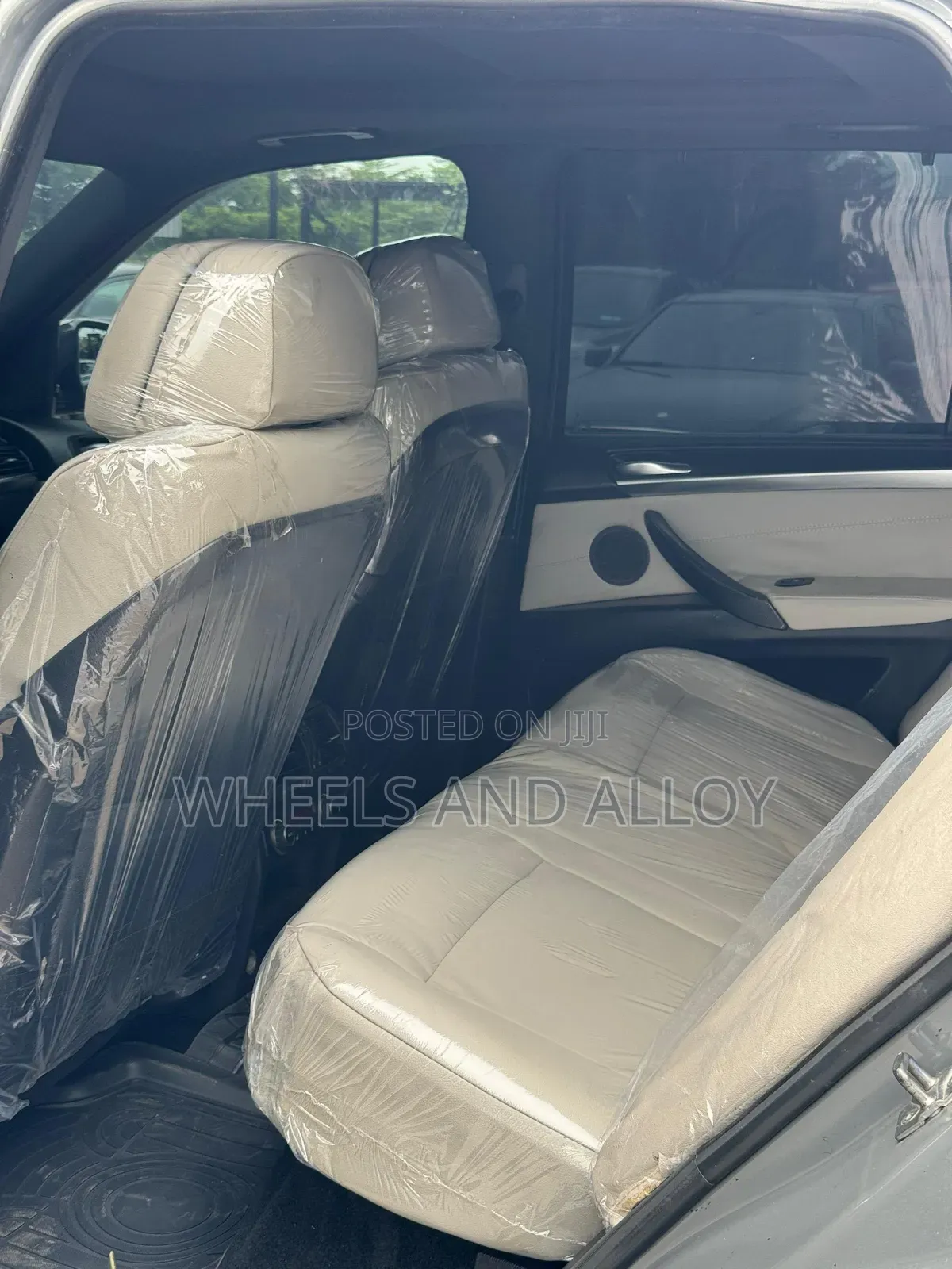 BMW X5 2025 Gold