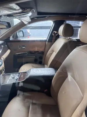 Rolls-Royce Ghost 2012 Gray