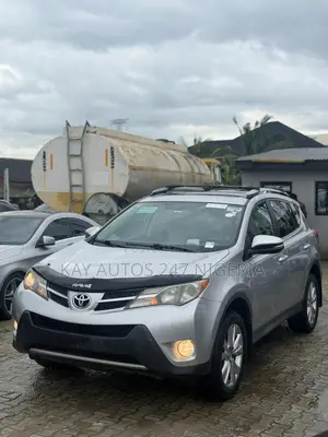 Toyota RAV4 2015 Silver